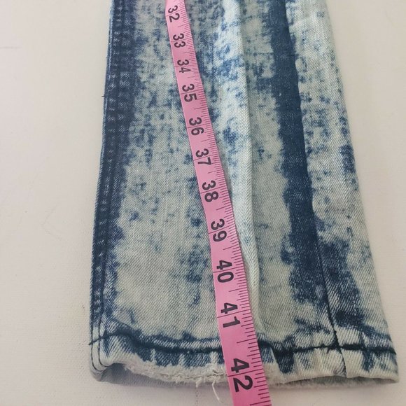 The Heritage America Men's Acid Wash Jeans Waist - Picture 9 of 10